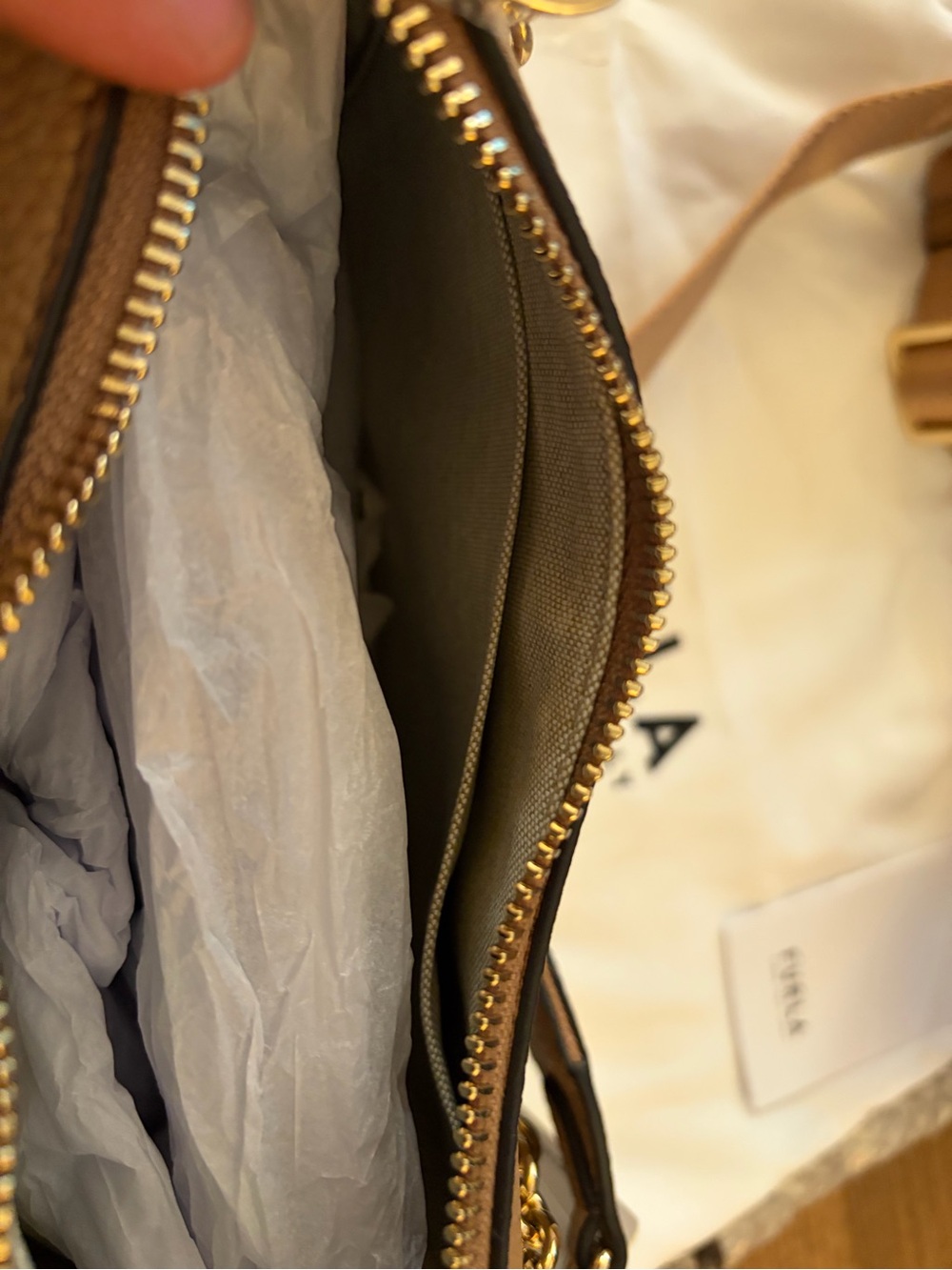 Furla Petunia Pebbled Leather Shoulder Bag with Gold Chain - Picture 5 of 6